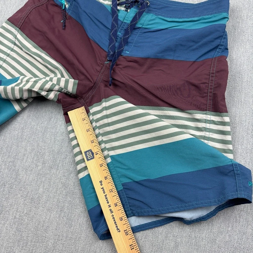 Patagonia Board Shorts Mens 32 Multicolor Stripes Wavefarer Swim Trunks 86558